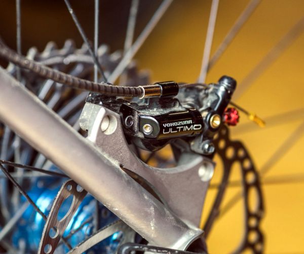Gravel bike with hydraulic brakes 2025
