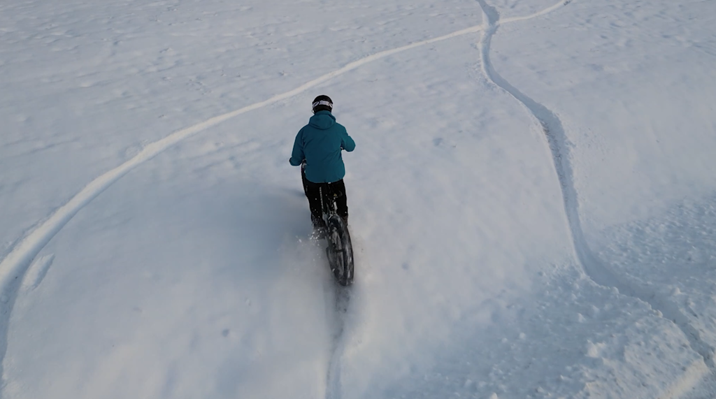 Snow riding