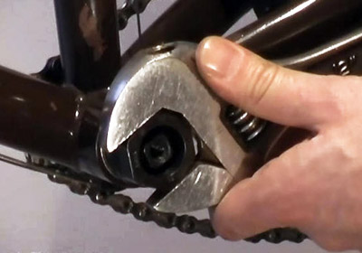 How to Replace a Cartridge Bottom Bracket