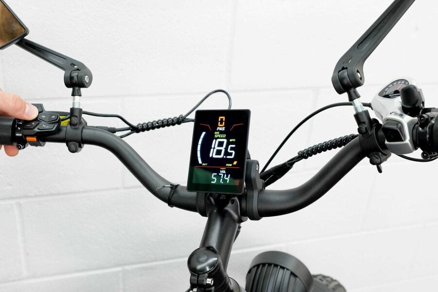 The display and controls of a test bike