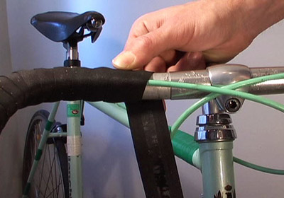 How to Tape Drop Handlebars